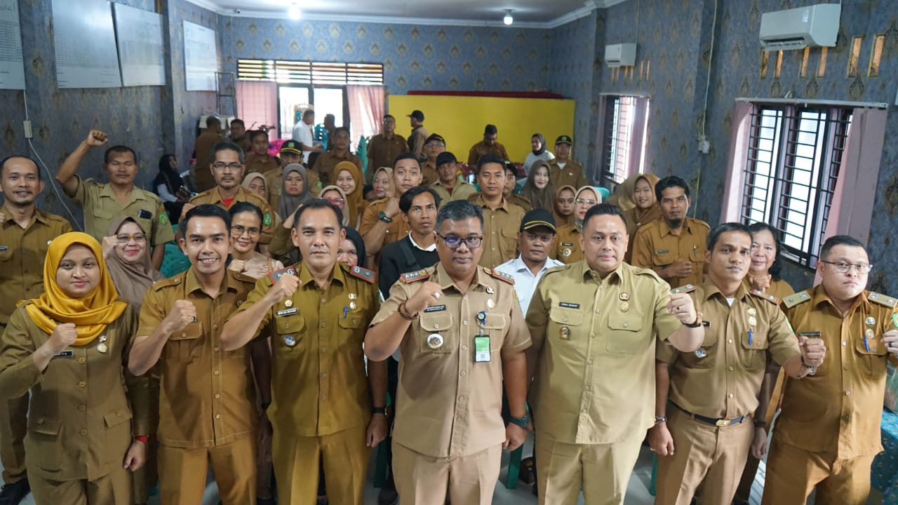Pemerintah Kota Medan baru saja merilis Peraturan Daerah (PERDA) Kota Medan No. 1 Tahun 2024 tentang Pajak Daerah dan Retribusi Daerah. Untuk itu Camat Medan Perjuangan Bapak Muhammad Pandapotan Ritonga, S.STP. menggelar Rapa